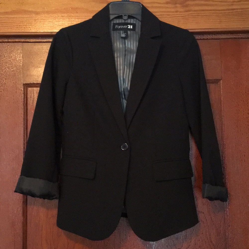 Blazer - Picture 2 of 6